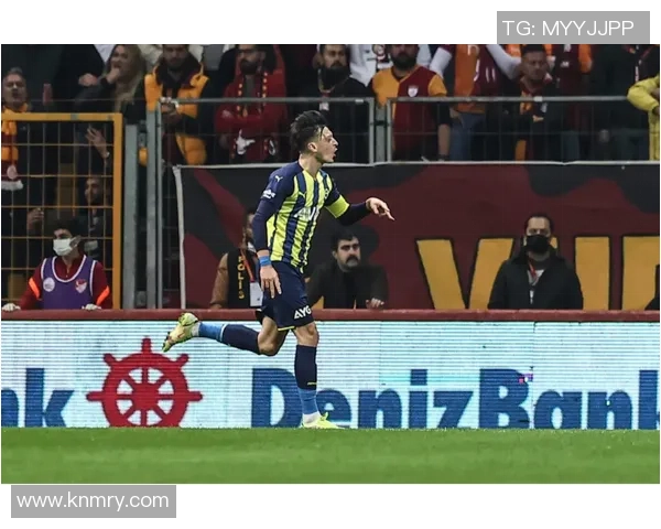 足球球星穿裤衩背后的趣味故事与时尚潮流解读